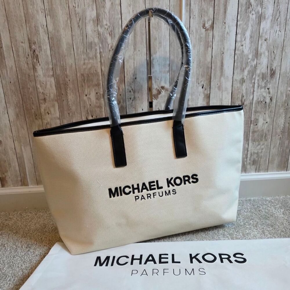 Women's Michael Kors Beige & Black Tote Bag NWOT